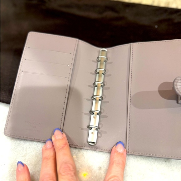 Louis Vuitton Grey Lilac EPI Notebook Agenda
Planner Wallet - Picture 7 of 13